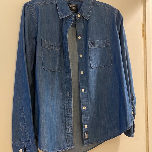 Abercrombie & Fitch Denim Button Up - Picture 3 of 3
